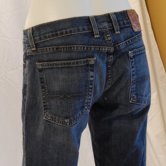 Lucky Jeans - Picture 10 of 14
